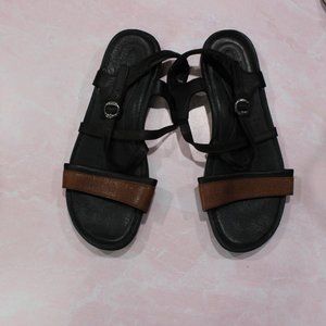 Keen Black & Brown Leather Open Toe Sandals sz 11